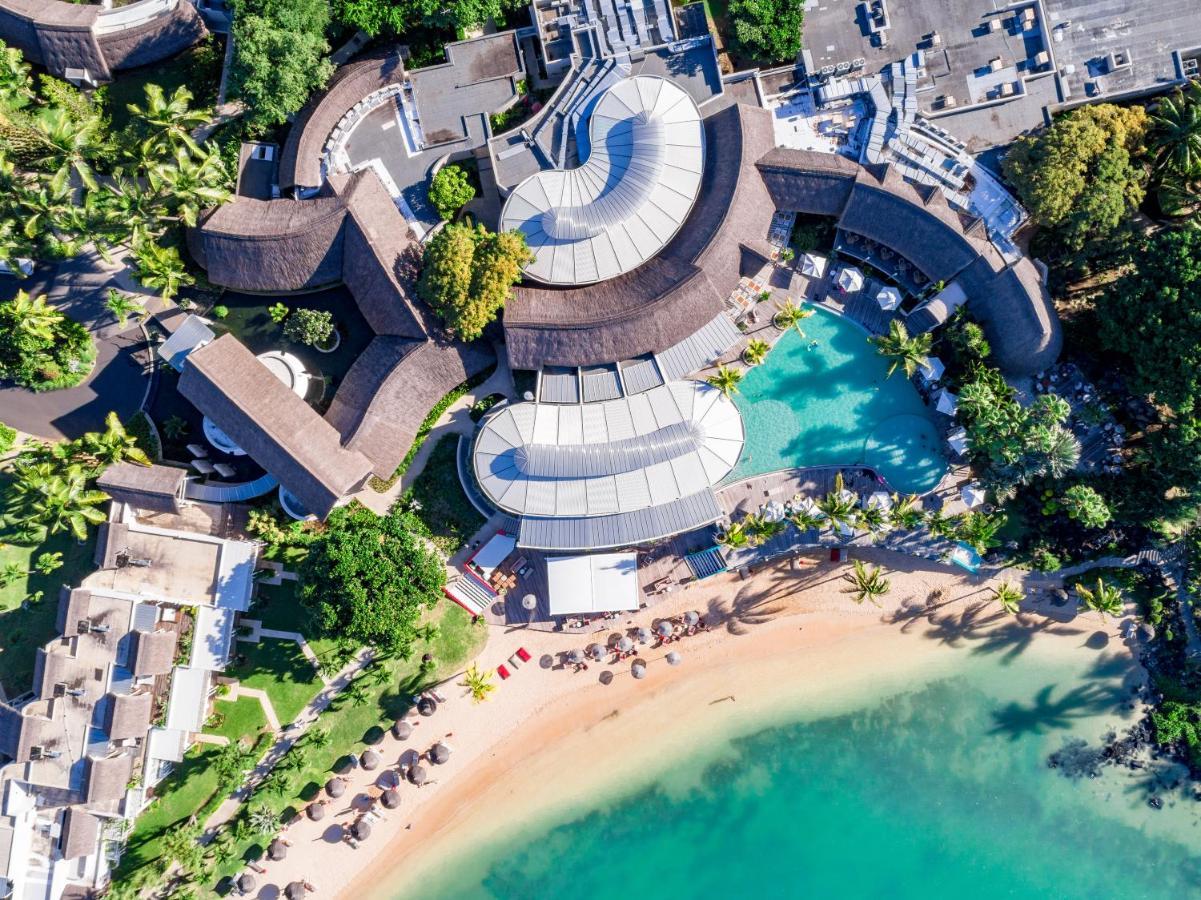 Lux* Grand Gaube Resort & Villas Экстерьер фото Aerial view of the resort