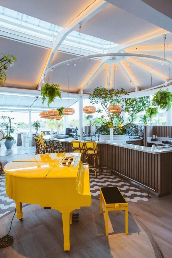 Lux* Grand Gaube Resort & Villas Экстерьер фото The interior of the restaurant