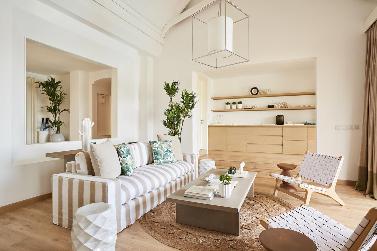 Lux* Grand Gaube Resort & Villas Экстерьер фото A living room at the 1 Hotel South Beach