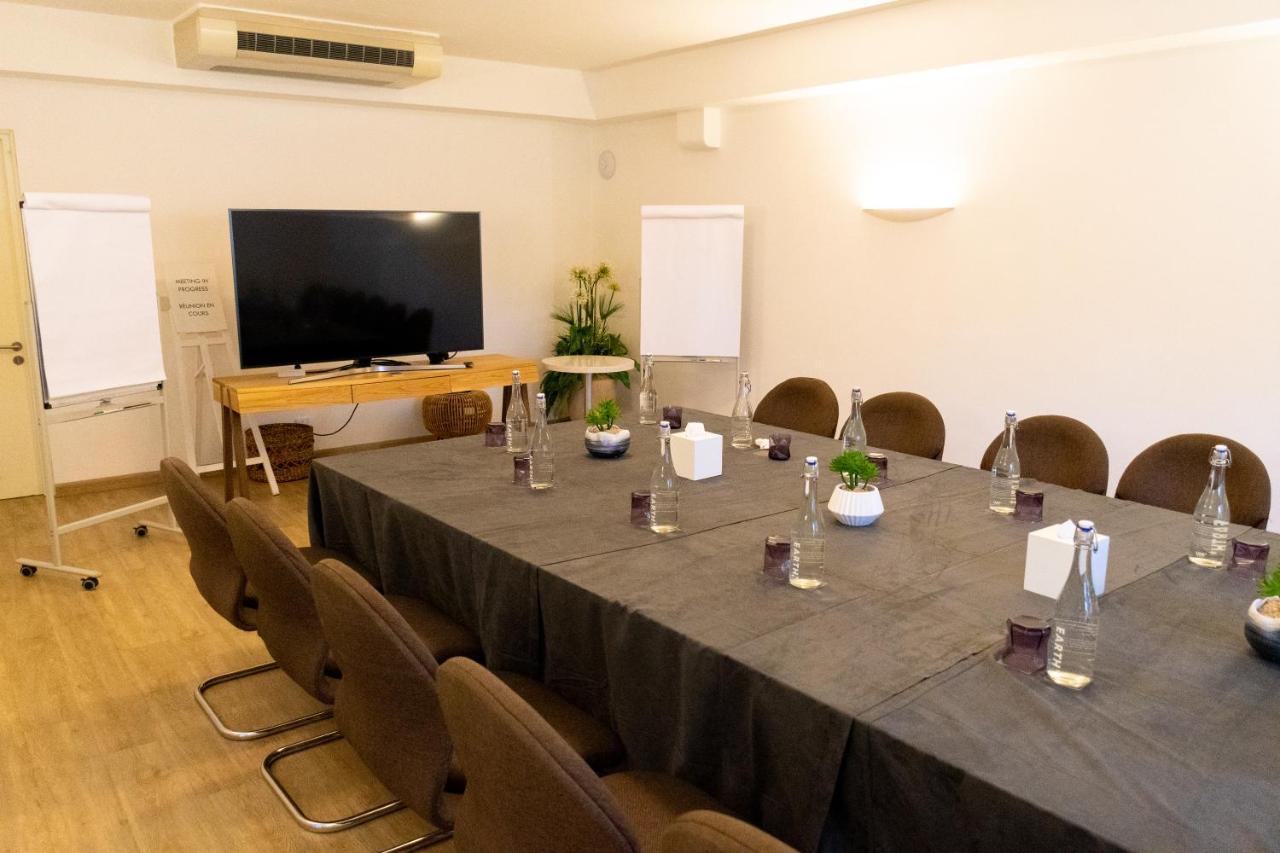 Lux* Grand Gaube Resort & Villas Экстерьер фото The boardroom at the London Business School